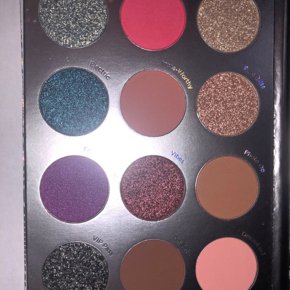 PUR FESTIVAL PALETTE - Picture 3 of 8